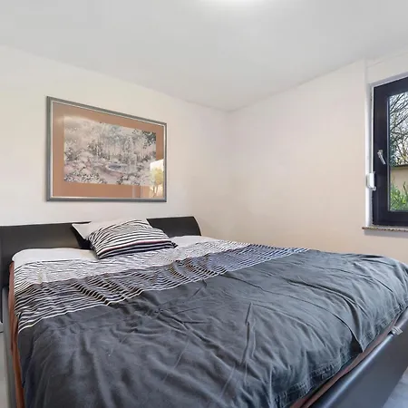 Neue Und Zentral Gelegene Apartment