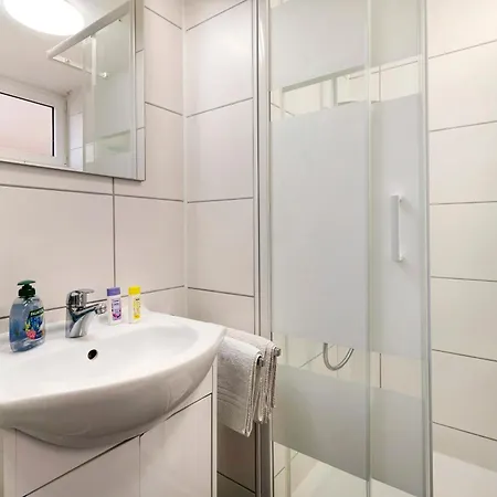 Neue Und Zentral Gelegene Apartment *